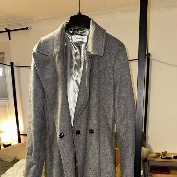 Calvin Klein coat // color: Gray // size 6T I am 5’3” - Picture 2 of 5
